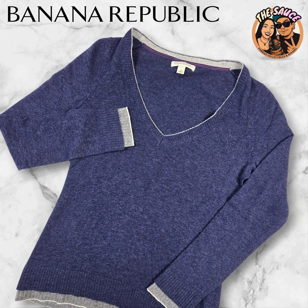 Banana Republic Cashmere Wool V Neck Sweater Womens M Italian Yarn Blue Elegant